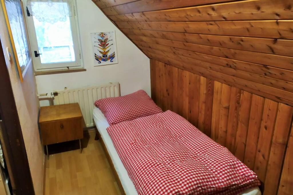 Chata Na Poskle U Lesa S Vyhledem Hutisko Zewnętrze zdjęcie